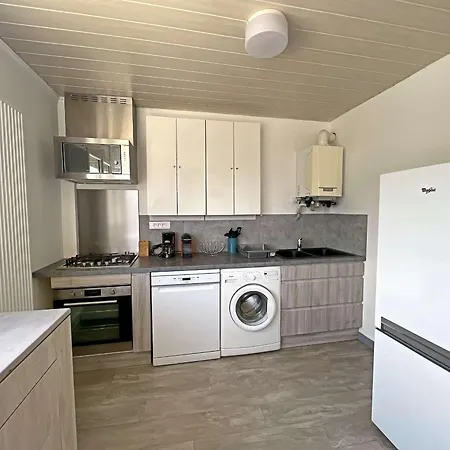Lumineux A 2 Min De La Avec Balcon - Fr-1-646-75 Apartment *